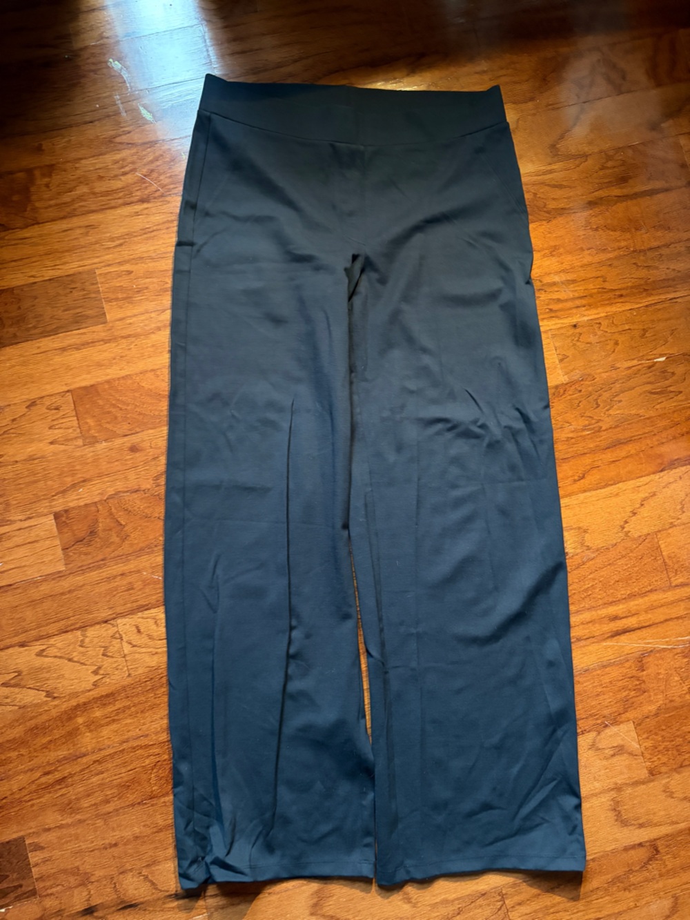 Quince Women's Dark Navy Straight-Leg Stretch Pants - Picture 2 of 4